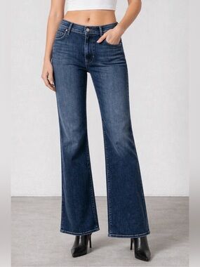 Fidelity Katie in Saphire Blue Wide-leg jean with an easy Stretch and full leg